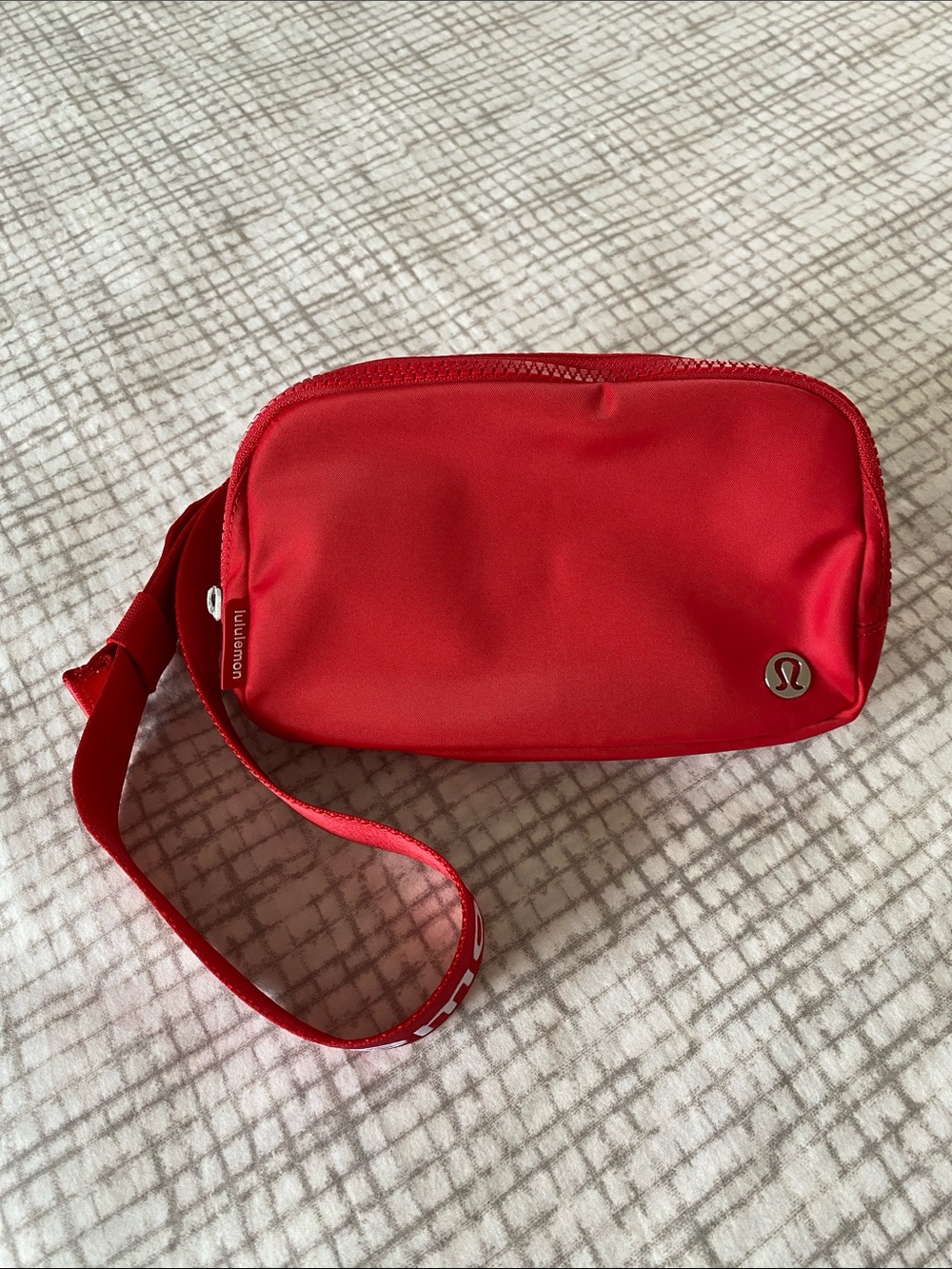 Lululemon Belt Bag NWOT